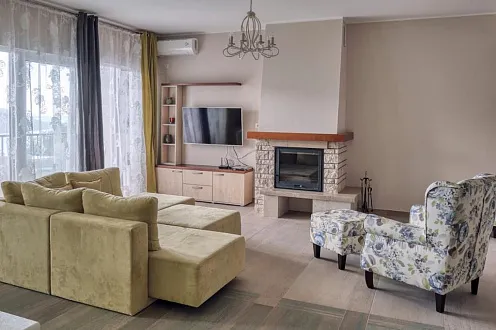 Geräumige Maisonette von 135 m2 mit Meerblick